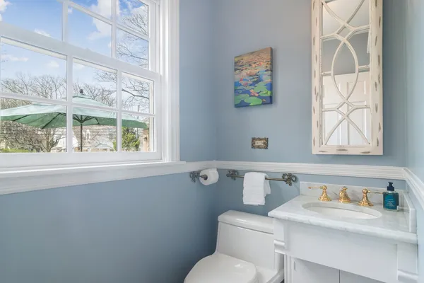 $2,200,000 | 630 South Beverly Lane, Arlington Heights, IL 60005