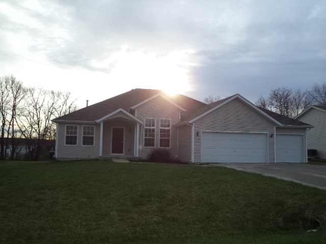 9995 Lismore Road Roscoe, IL 61073 - Photo 3 of 11 Gallery Image 3