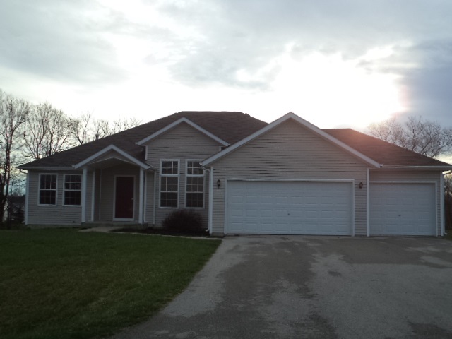9995 Lismore Road Roscoe, IL 61073 - Photo 4 of 11 Gallery Image 4