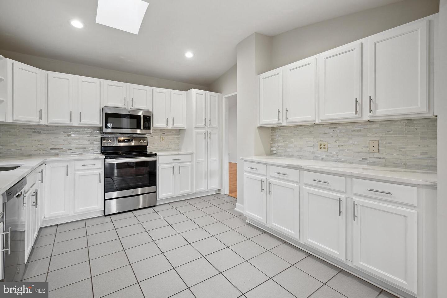 7700 Hamilton Spring Road Bethesda, MD 20817 - Photo 14 of 29