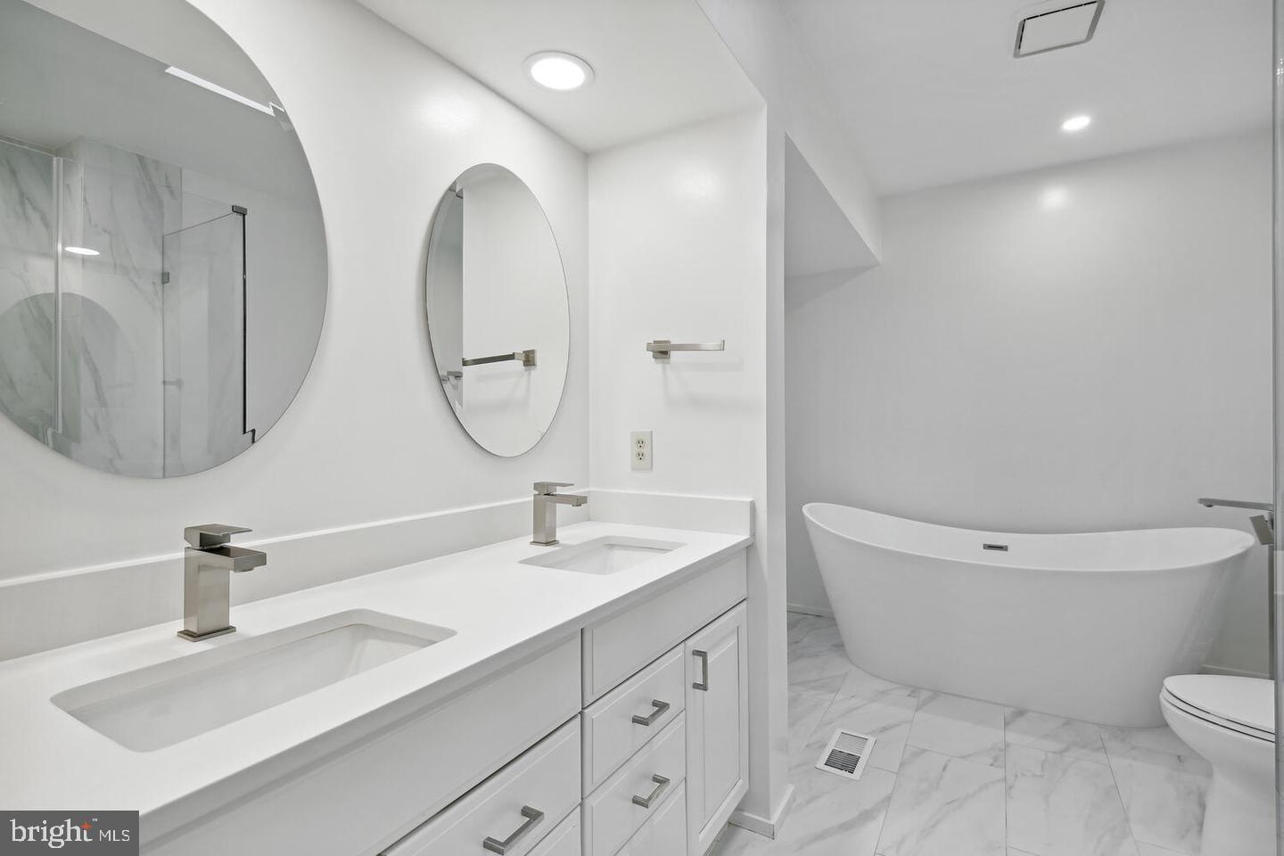 7700 Hamilton Spring Road Bethesda, MD 20817 - Photo 19 of 29