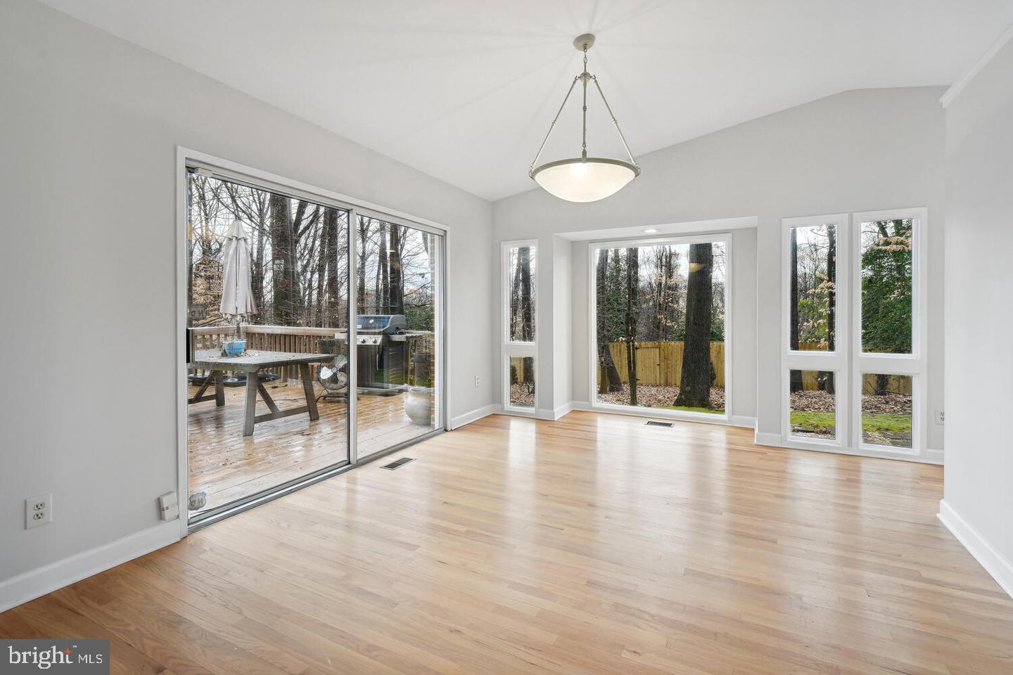 7700 Hamilton Spring Road Bethesda, MD 20817 - Photo 10 of 29