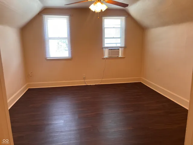 $795 | 1948 1/2 Shelby Street, Indianapolis, IN 46203