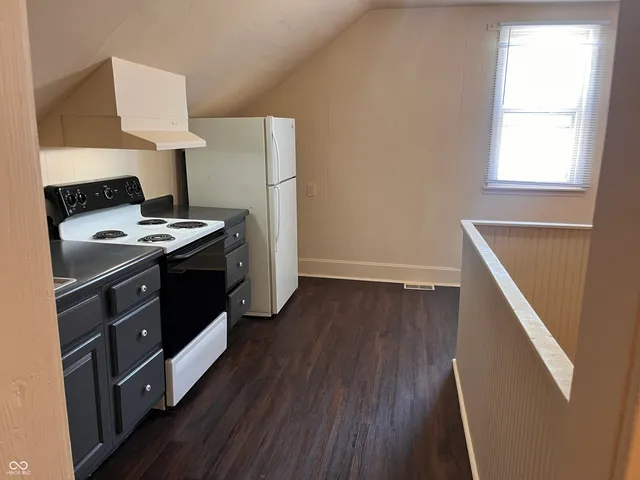 $795 | 1948 1/2 Shelby Street, Indianapolis, IN 46203