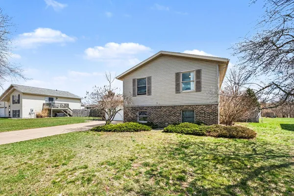 $329,900 | 302 Maizie Lane, Sparta, MI 49345