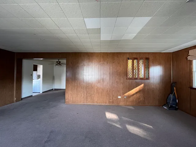 a view of empty room