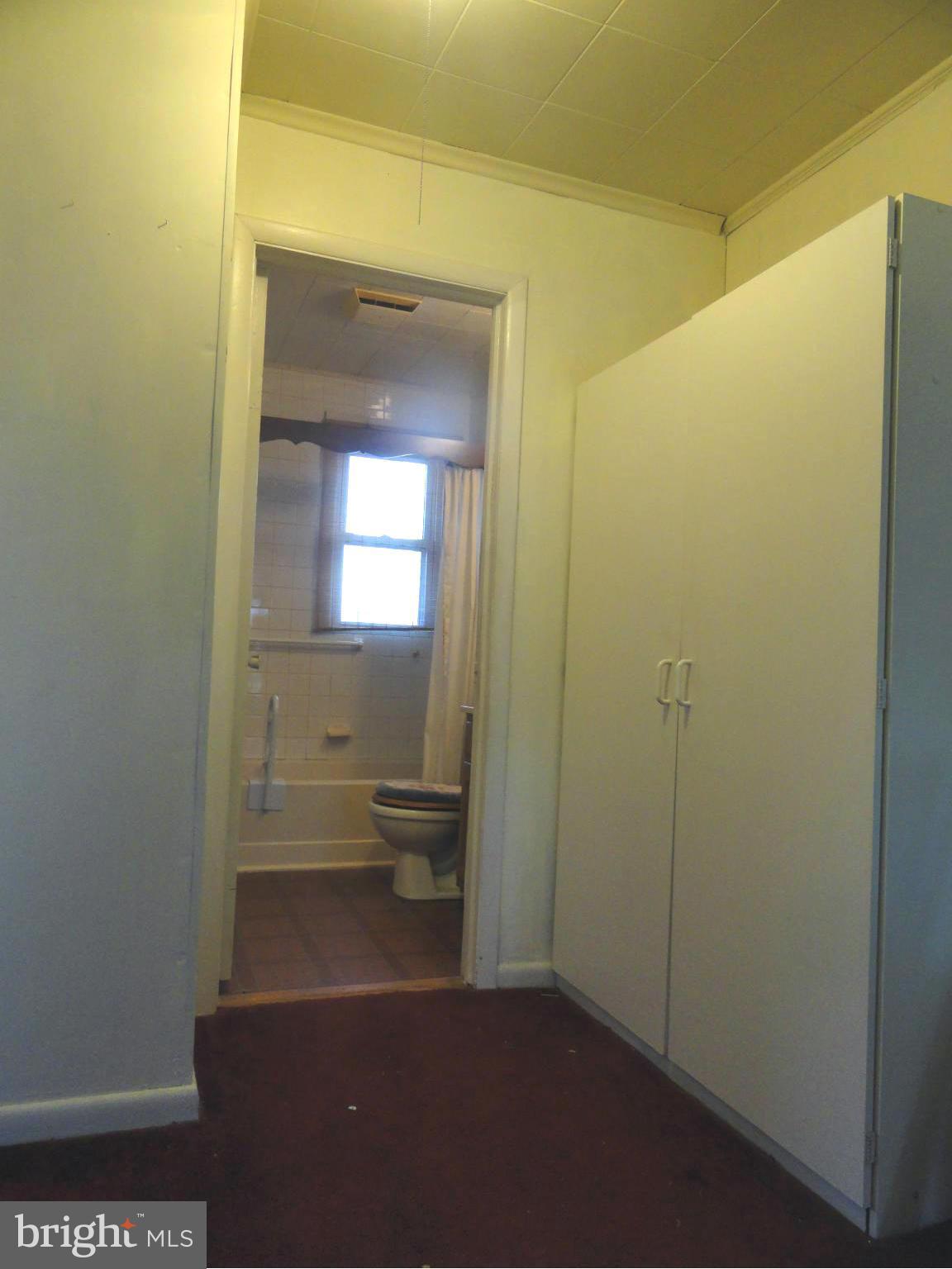 1727 Glen Curtis Road Baltimore, MD 21221 - Photo 14 of 26 Interior (General)