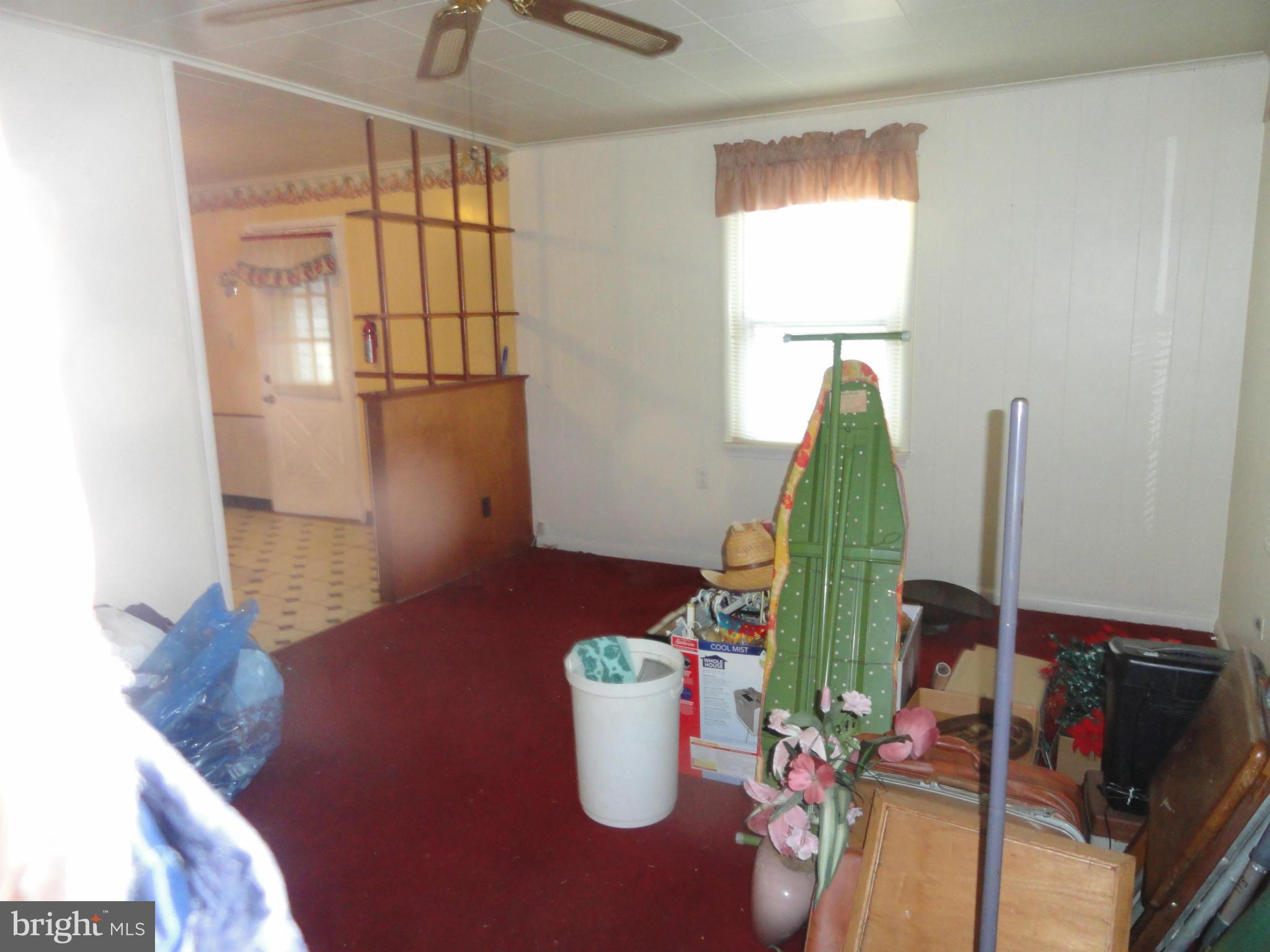1727 Glen Curtis Road Baltimore, MD 21221 - Photo 16 of 26 Living Room