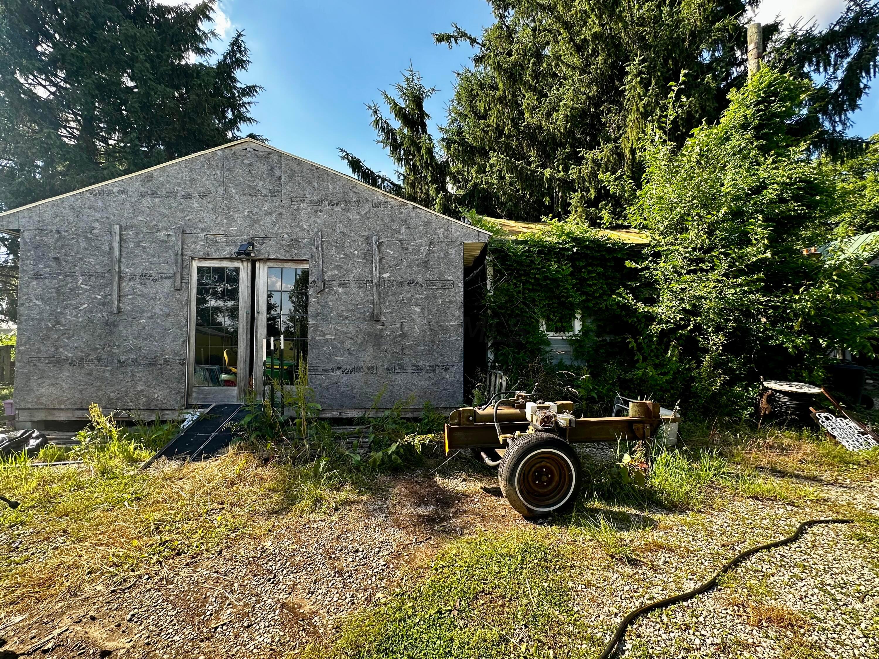 4573 Newark Road Utica, OH 43080 - Photo 14 of 46 Large shed