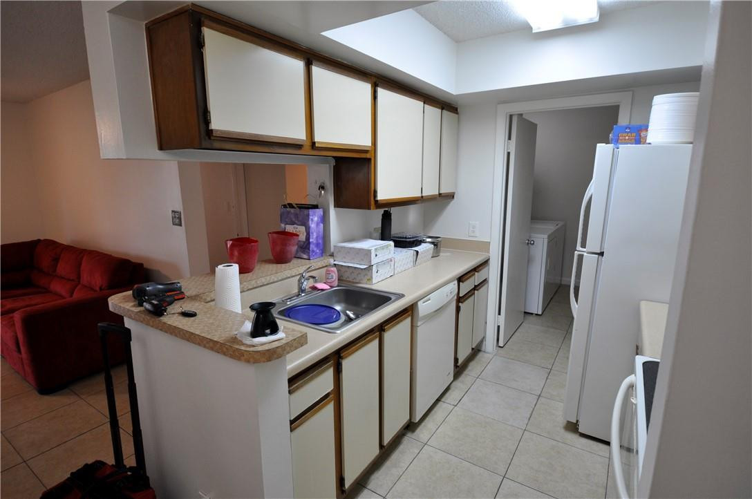5720 Rock Island Road, Unit 389 Tamarac, FL 33319 - Photo 8 of 36 Photo 8