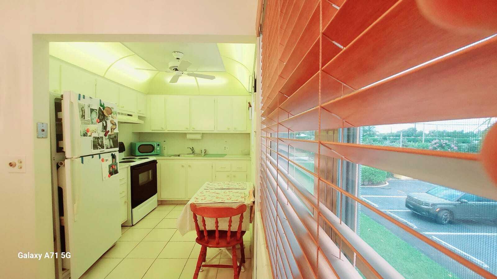 280 Suffolk F Boca Raton, FL 33434 - Photo 11 of 48 kitchen