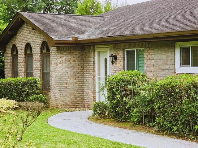 $2,350 | 2821 Meadowlark Trail Northwest, Duluth, GA 30096