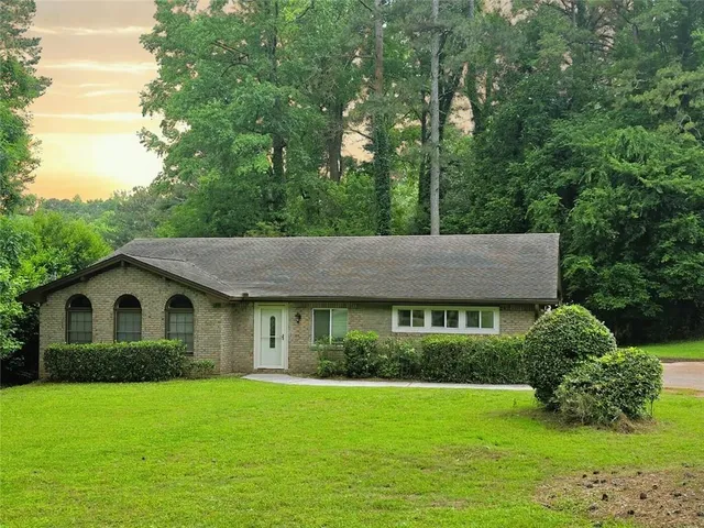 $2,350 | 2821 Meadowlark Trail Northwest, Duluth, GA 30096