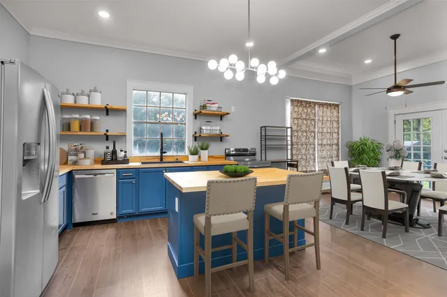 $319,000 | 1104 East Houston Avenue, Crockett, TX 75835