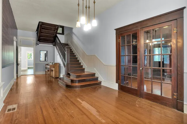 $319,000 | 1104 East Houston Avenue, Crockett, TX 75835