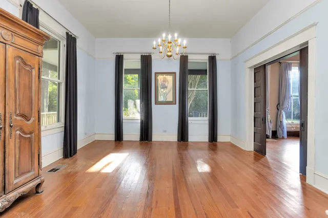 $319,000 | 1104 East Houston Avenue, Crockett, TX 75835