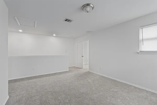 $2,250 | 305 Los Cobos Lane, Georgetown, TX 78626