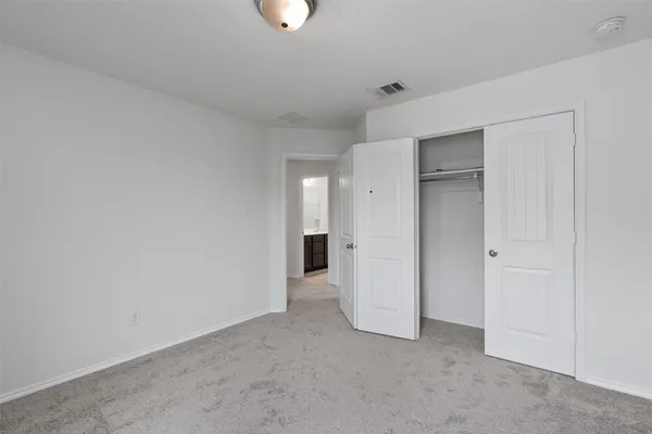 $2,250 | 305 Los Cobos Lane, Georgetown, TX 78626