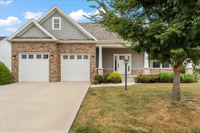 $525,000 | 1616 Kassen Avenue, Mahomet, IL 61853