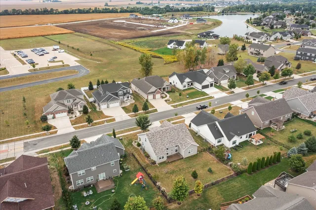 $525,000 | 1616 Kassen Avenue, Mahomet, IL 61853