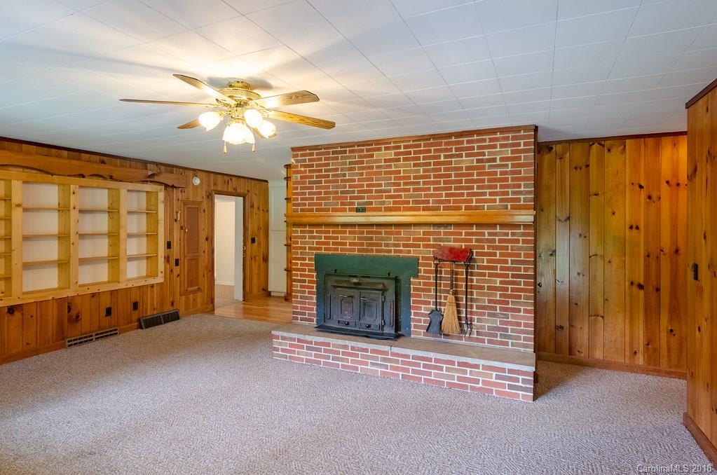 60 Maney Branch Road Weaverville, NC 28787 - Photo 5 of 25 Gallery Image 5
