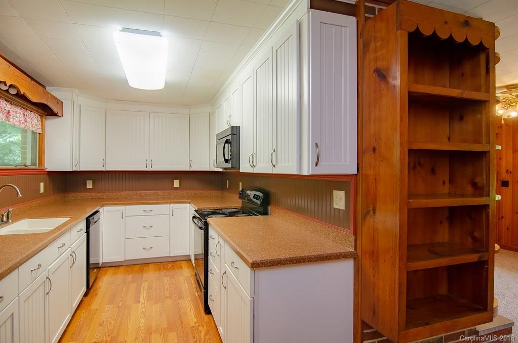 60 Maney Branch Road Weaverville, NC 28787 - Photo 9 of 25 Gallery Image 9