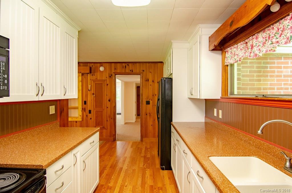 60 Maney Branch Road Weaverville, NC 28787 - Photo 10 of 25 Gallery Image 10
