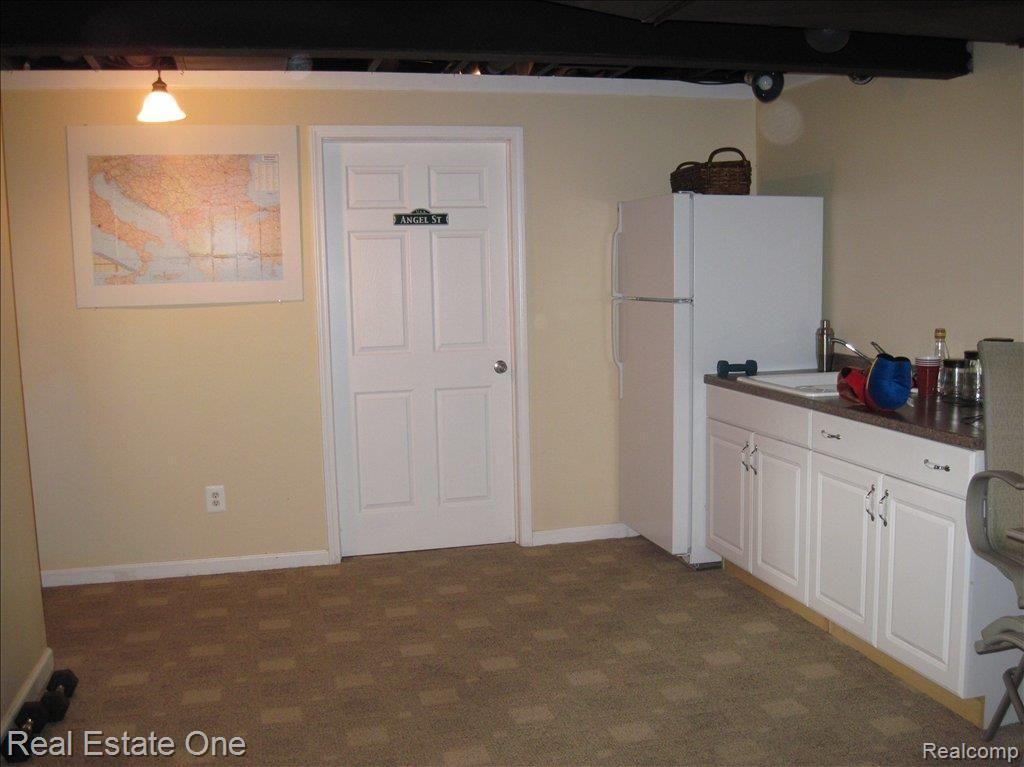 2041 Somerville Road Rochester, MI 48307 - Photo 13 of 20 Finished Basement