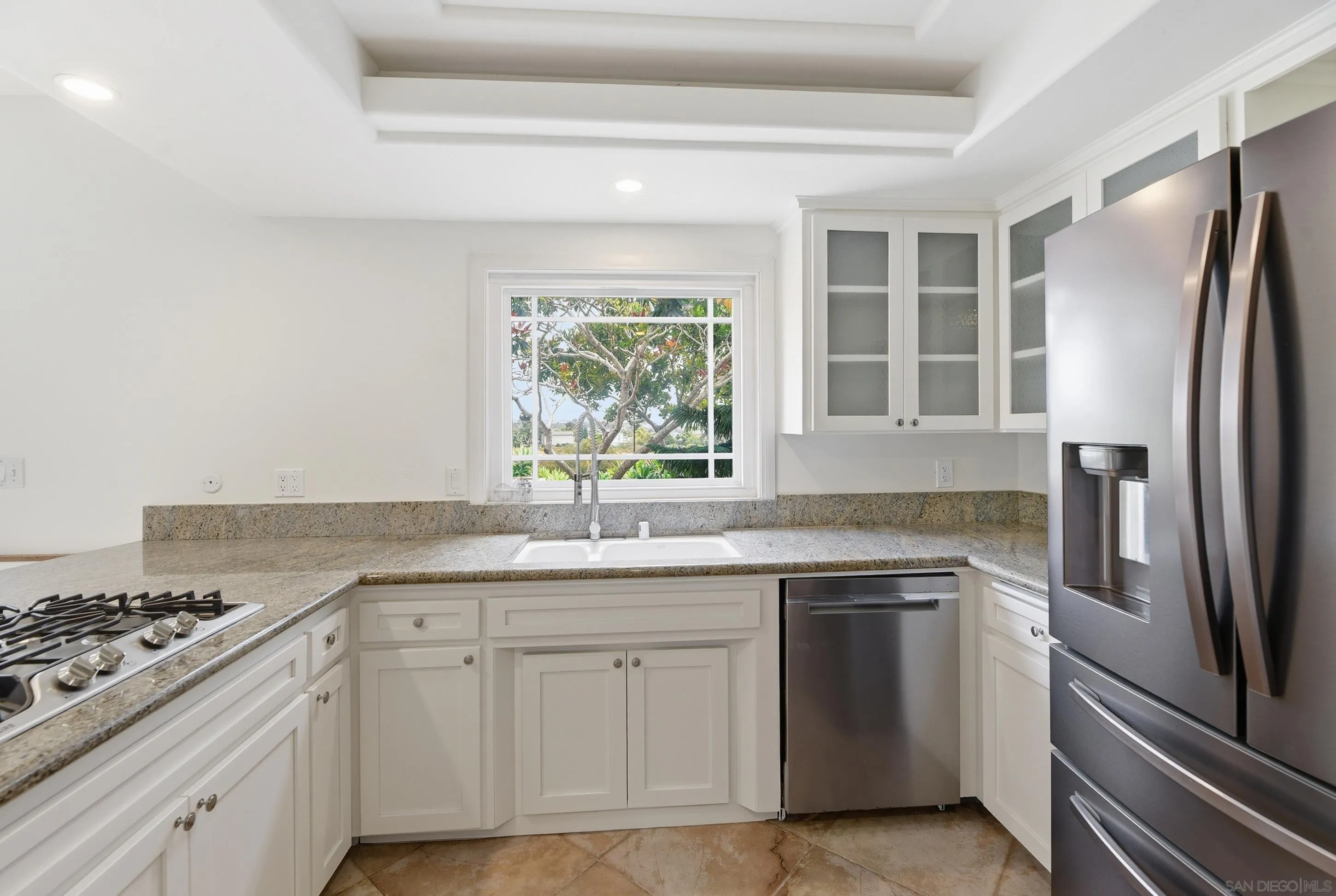 2275-77 Cameo Road Carlsbad, CA 92008 - Photo 13 of 60