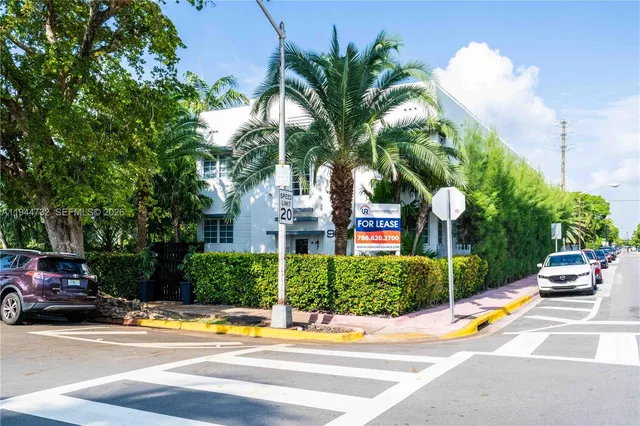 $2,750 | 960 Jefferson Avenue, Unit 201, Miami Beach, FL 33139