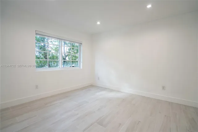 $2,750 | 960 Jefferson Avenue, Unit 201, Miami Beach, FL 33139