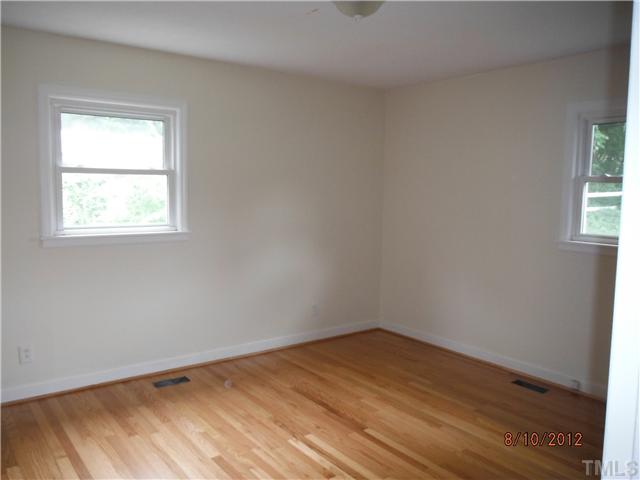 2707 Fairlawn Road Durham, NC 27705 - Photo 5 of 9 Gallery Image 5