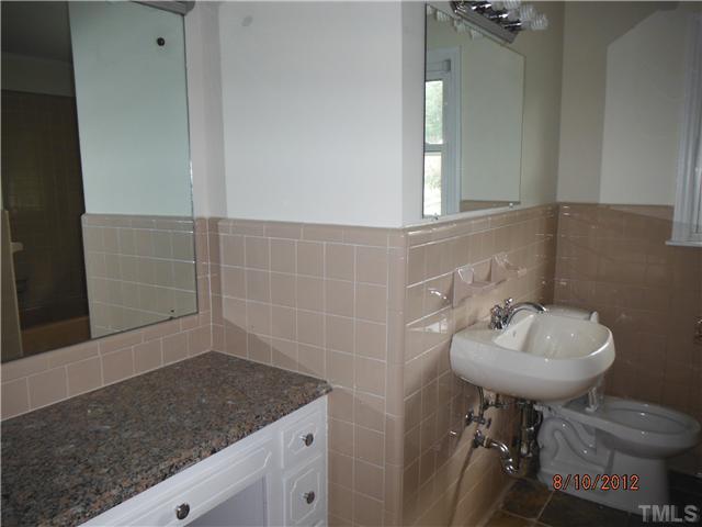 2707 Fairlawn Road Durham, NC 27705 - Photo 7 of 9 Gallery Image 7