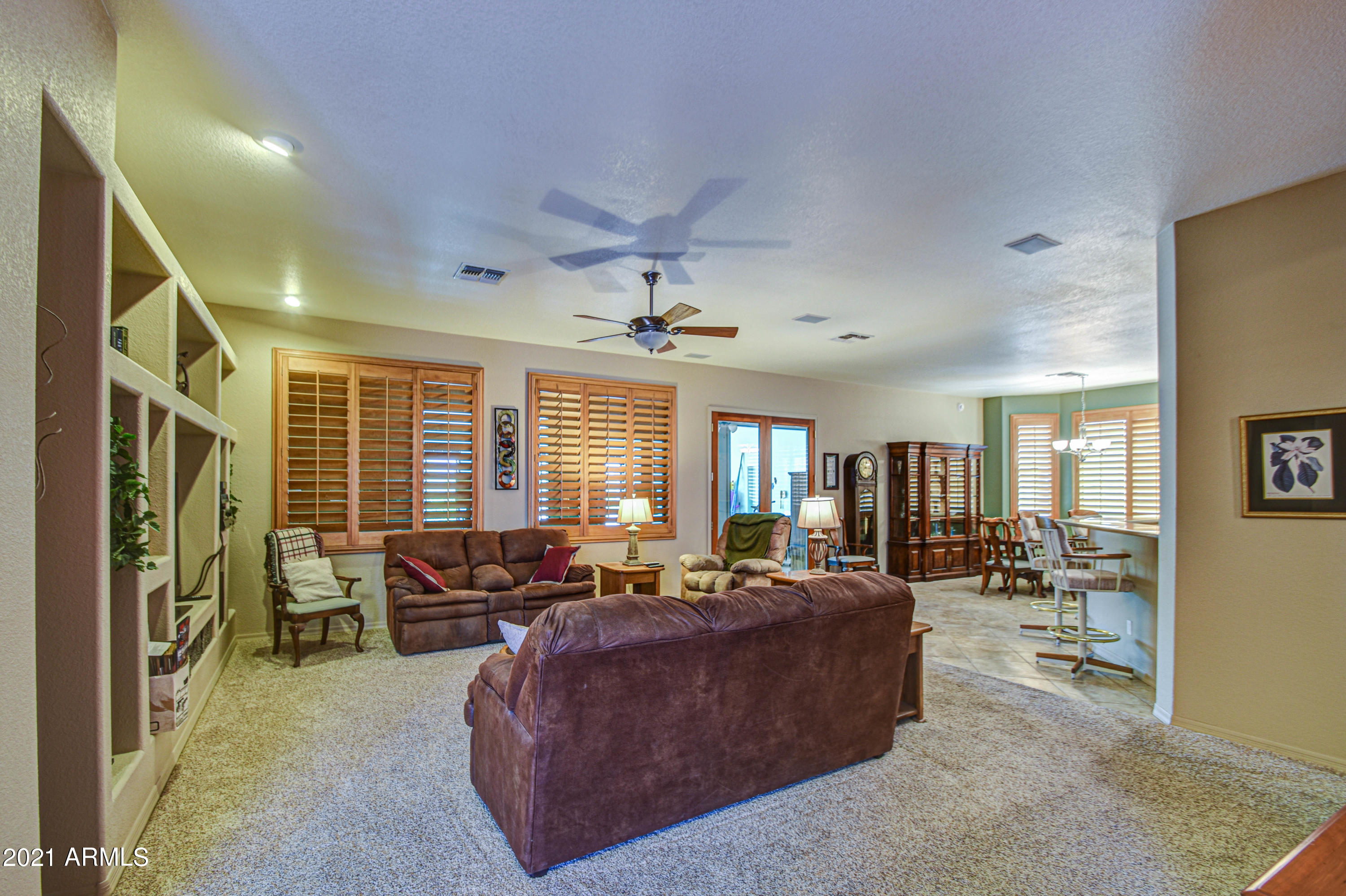 2257 South Mountain View Road Apache Junction, AZ 85119 - Photo 11 of 56 MOUNTAIN VIEW GREAT ROOM 3