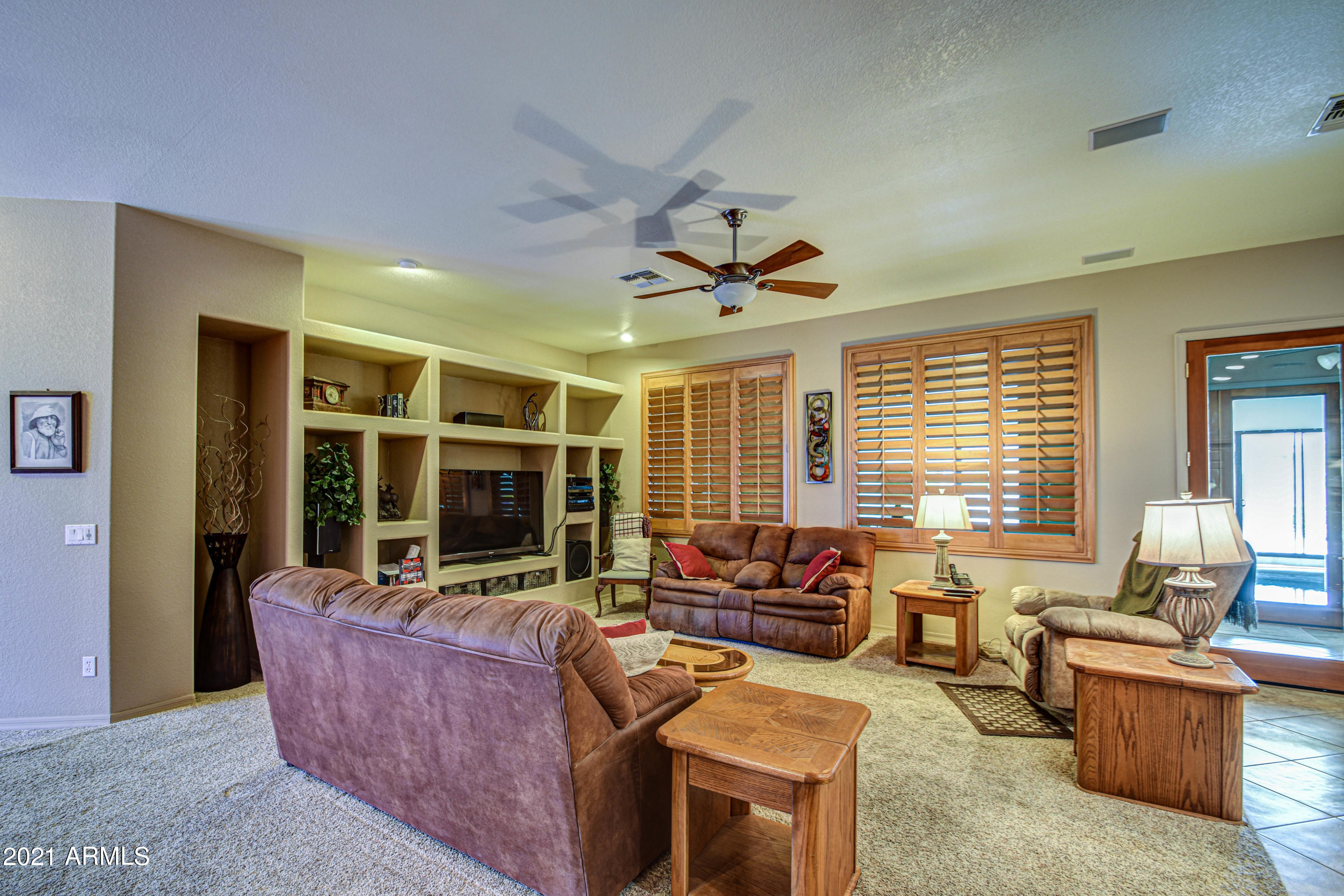 2257 South Mountain View Road Apache Junction, AZ 85119 - Photo 10 of 56 MOUNTAIN VIEW GREAT ROOM 2