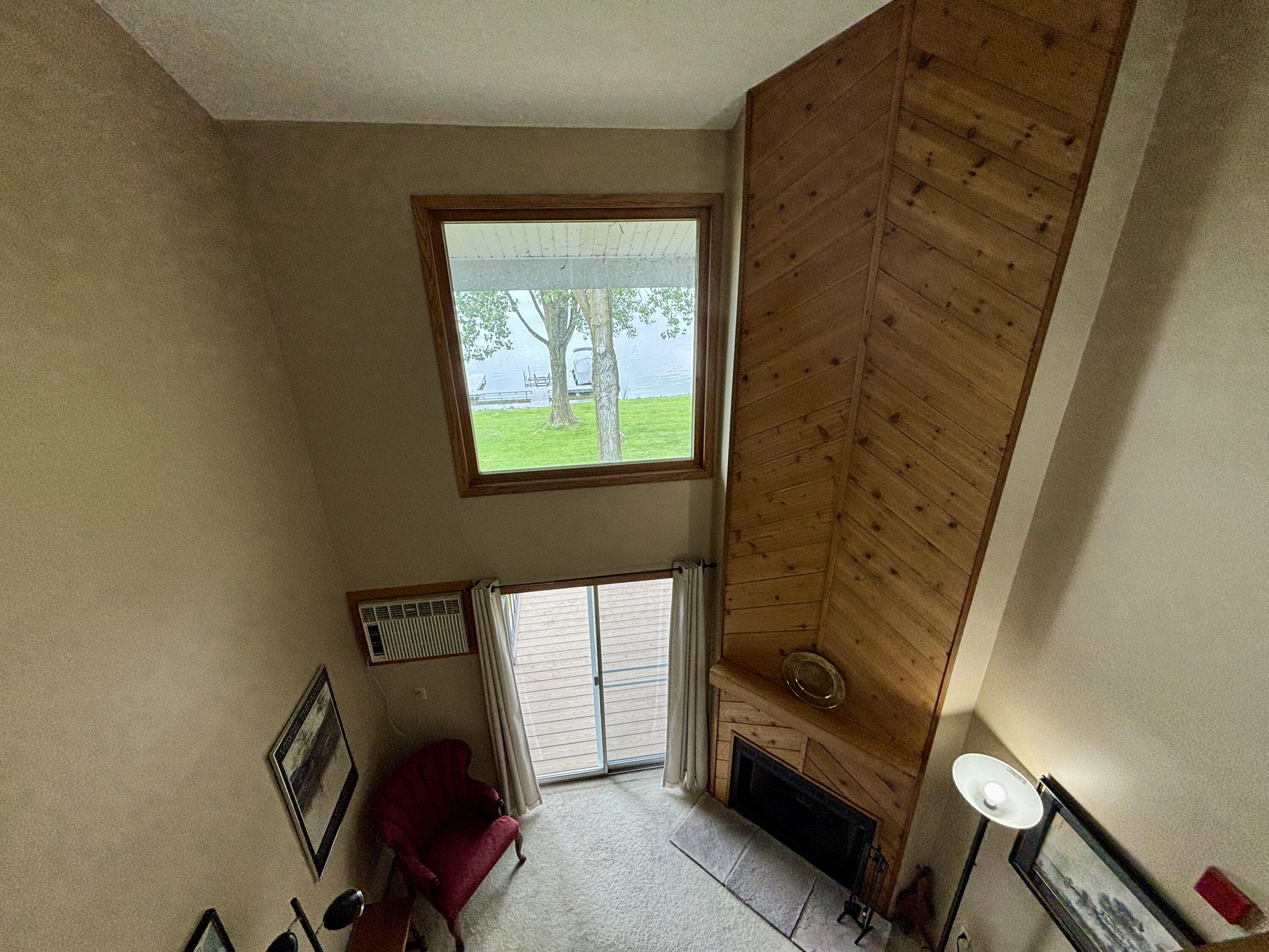 717 East Lakeview Road, Unit 8 Juneau, WI 53039 - Photo 25 of 33 IMG_7925