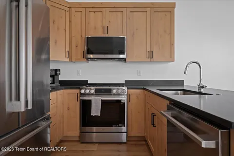 $499,000 | 9033 Old Jackson Highway, Victor, ID 83455