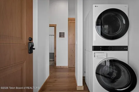 $499,000 | 9033 Old Jackson Highway, Victor, ID 83455