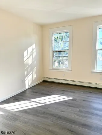 $2,700 | 37-39 Field Place, Unit 3R, Newark, NJ 07112