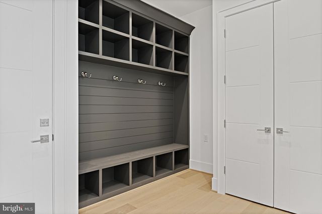 $3,100,000 | 1434 Colleen Lane, McLean, VA 22101