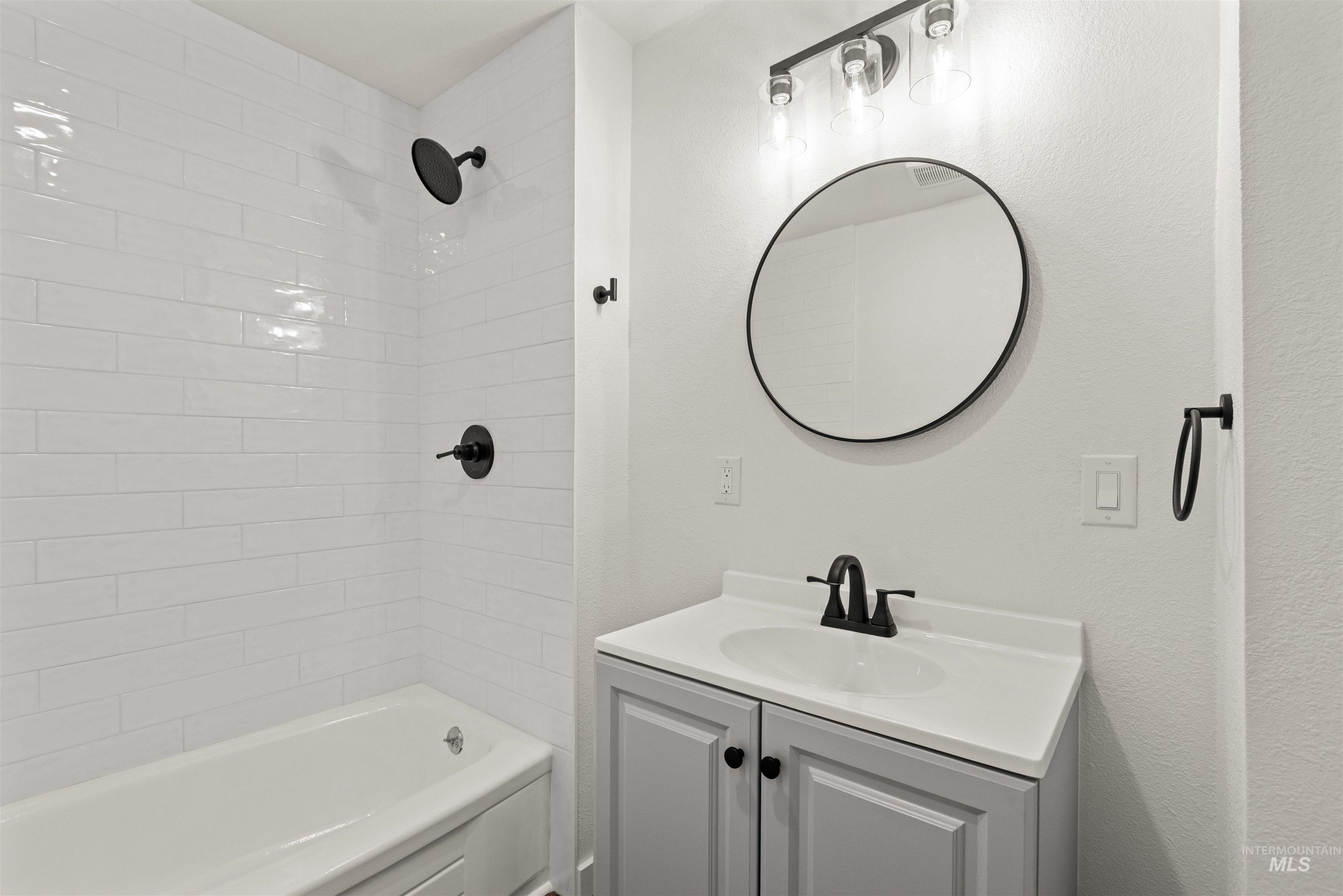 145 2nd Street Grand View, ID 83624 - Photo 16 of 30