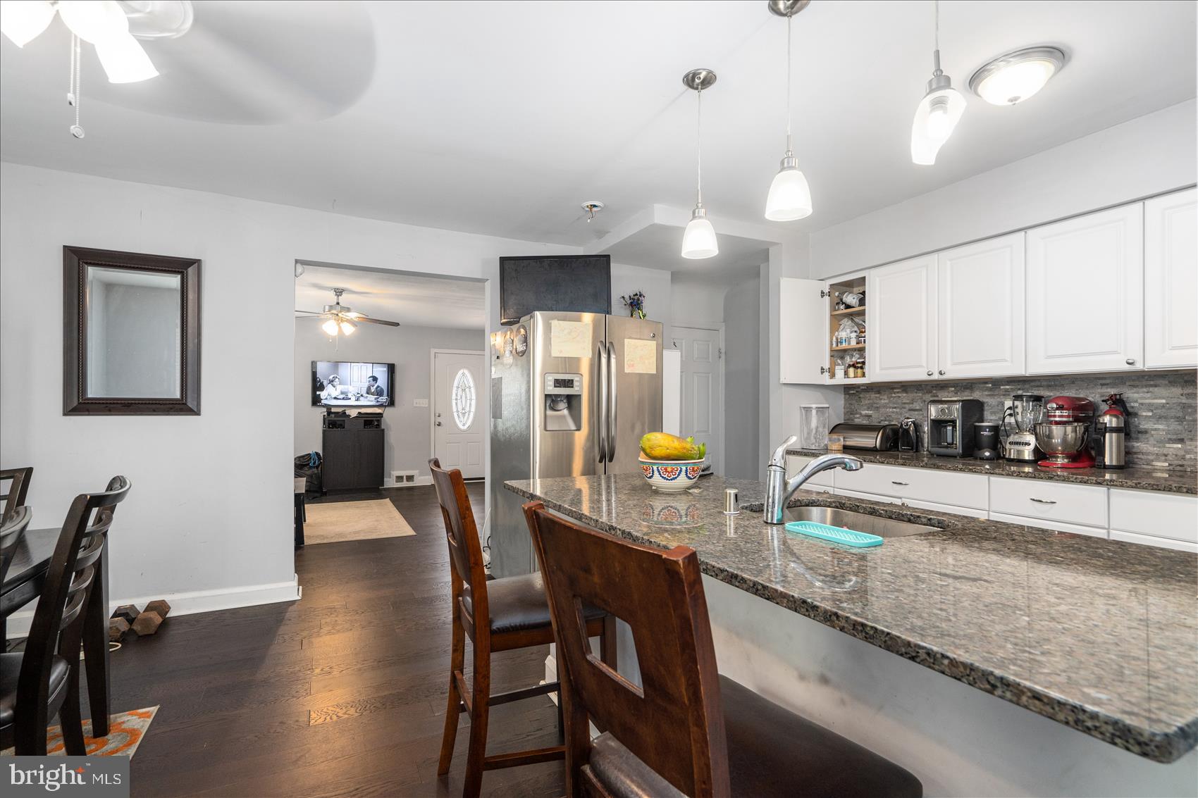 1426 Stonewood Road Baltimore, MD 21239 - Photo 5 of 23