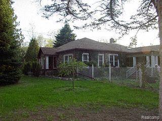 2400 Norton Road Howell, MI 48843 - Photo 1 of 1 2400 Norton Front