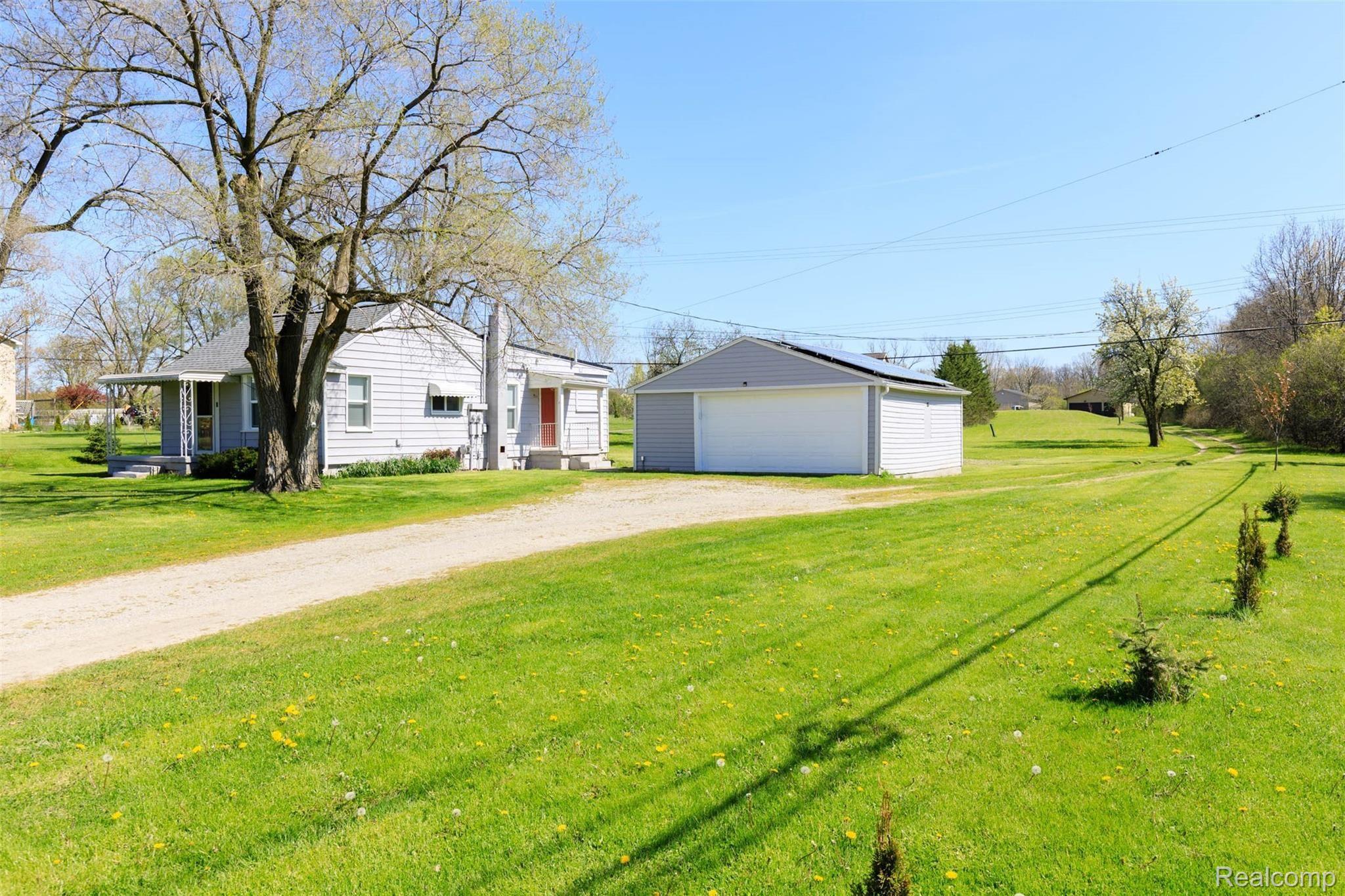 3715 Prospect Road Ann Arbor, MI 48105 - Photo 3 of 22 Prospect-3.jpg