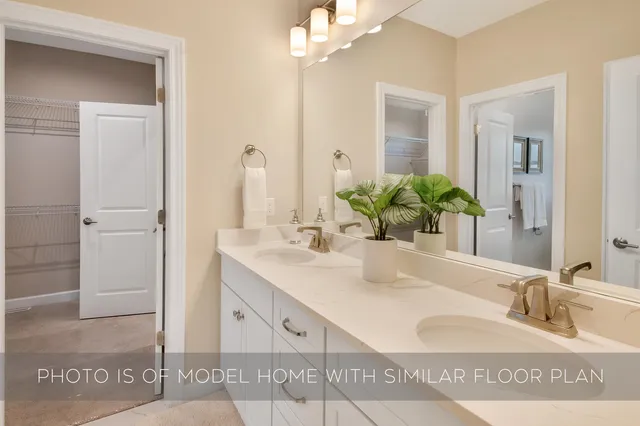 $599,999 | 54844 Northbridge W Court, Osceola, IN 46561