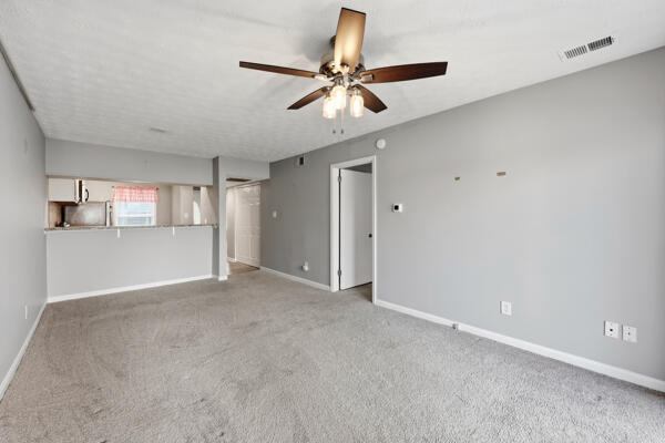 2414 Lake Park Road, Unit 1104 Lexington, KY 40502 - Photo 14 of 30 008_UZUF