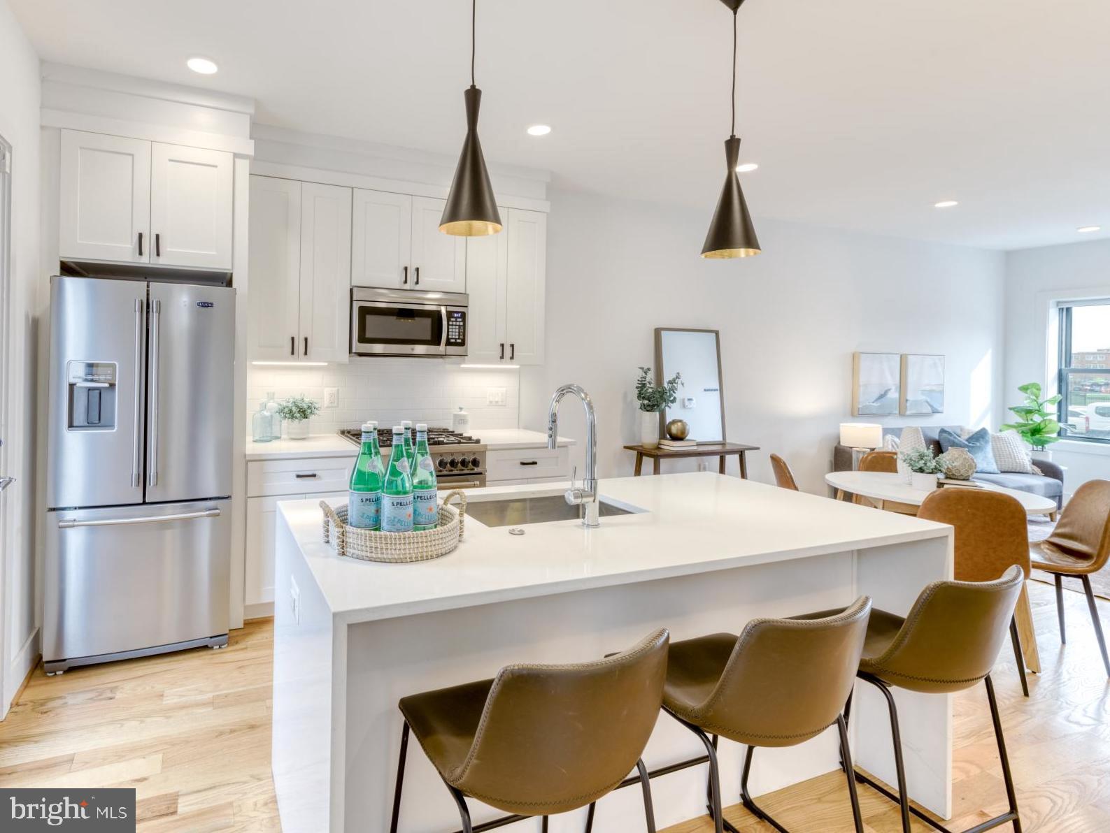 537 Gresham Place Northwest, Unit 1 Washington, DC 20001 - Photo 2 of 17