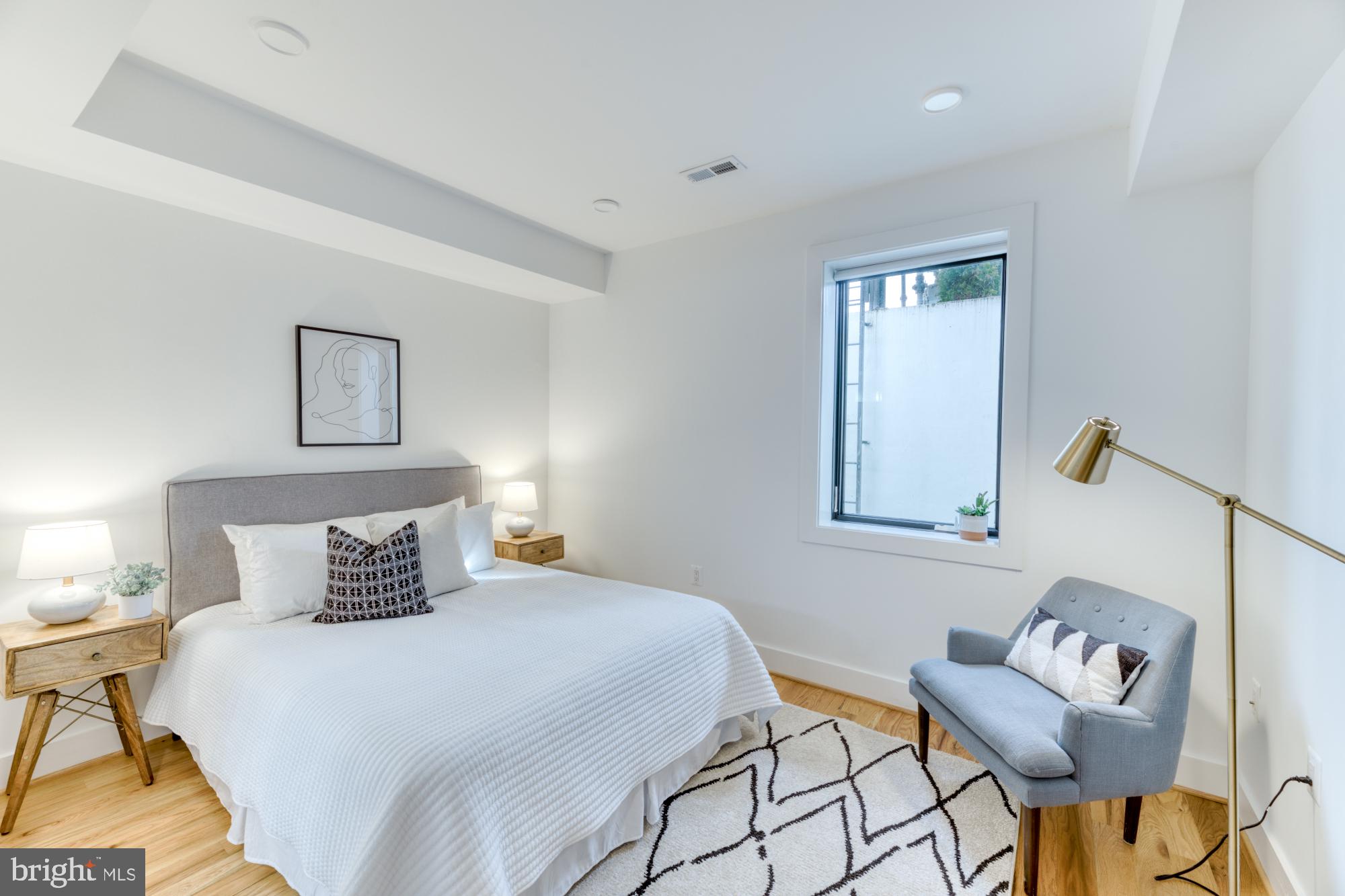 537 Gresham Place Northwest, Unit 1 Washington, DC 20001 - Photo 9 of 17