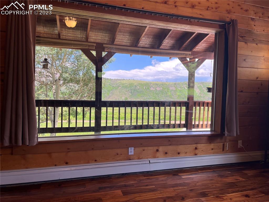 87 Thompson Road Gardner, CO 81040 - Photo 15 of 49 a view of front door