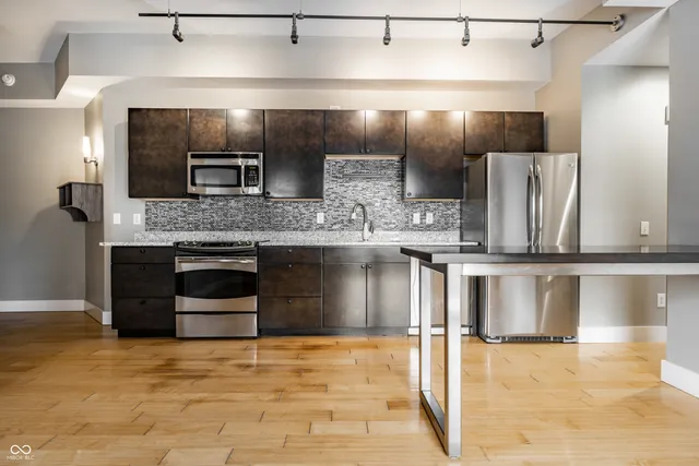 $239,900 | 825 North Delaware Street, Unit 3C, Indianapolis, IN 46204